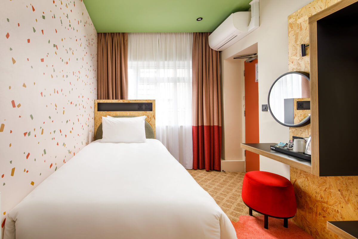 bespoke wallcoverings at Ibis Styles Bournemouth